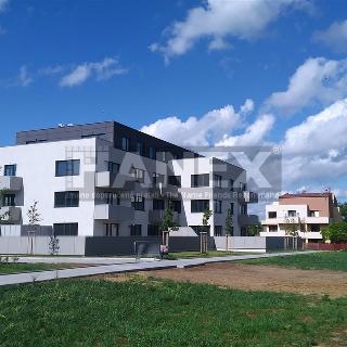 Prodej bytu 3+kk 83 m² Horoměřice, Karla IV.