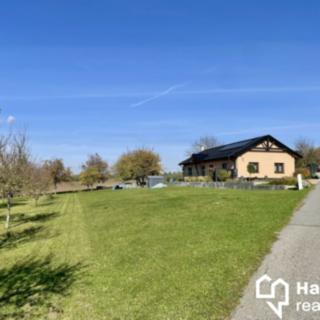 Prodej stavební parcely 927 m&sup2; Holešov