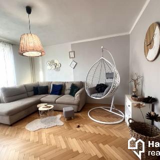 Pronájem bytu 2+1 60 m² Olomouc, Ladova