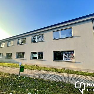 Pronájem obchodu 251 m² Bystřice pod Hostýnem