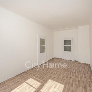 Prodej bytu 2+kk 55 m² Praha, Přípotoční