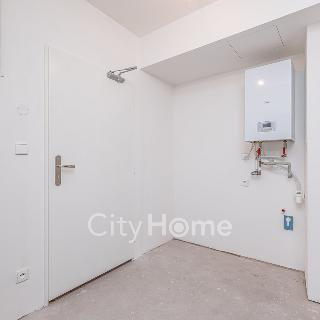 Prodej bytu 2+1 80 m² Praha