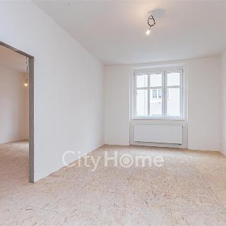 Prodej bytu 2+1 75 m² Praha, Ke Koulce