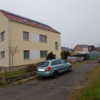 Prodej bytu 2+kk 58 m² Zakřany