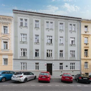 Prodej bytu 1+kk a garsoniéry 27 m² Praha, Sinkulova