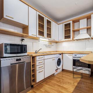 Prodej bytu 2+kk 42 m² Praha, Jemnická