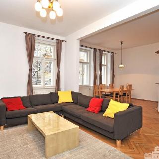 Pronájem bytu 3+kk 119 m² Praha, Mánesova