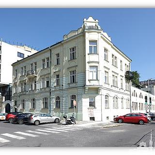 Pronájem kanceláře 325 m&sup2; Praha