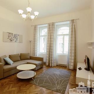 Pronájem bytu 2+1 65 m² Praha, Mánesova