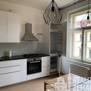 Pronájem bytu 3+1 98 m² Praha, Seifertova