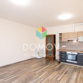 Pronájem bytu 1+kk a garsoniéry 32 m² Beroun, U Archivu