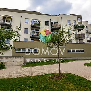 Pronájem parkovacího místa 5 m&sup2; Beroun