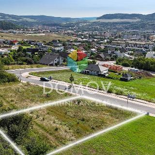 Prodej stavební parcely 892 m² Beroun