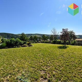 Prodej stavební parcely 1390 m&sup2; Hýskov