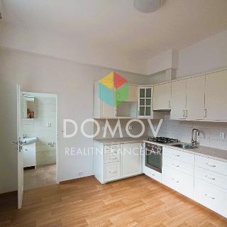 Pronájem bytu 2+kk 40 m² Králův Dvůr, Bezručova