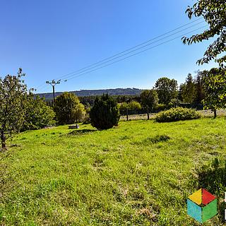 Prodej stavební parcely 3856 m&sup2; Běštín