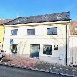 Pronájem bytu 1+kk a garsoniéry 48 m² Třebenice, 