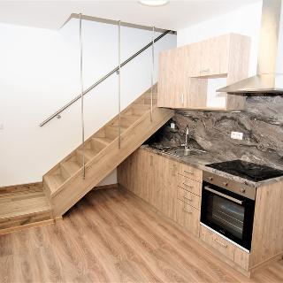 Pronájem bytu 2+kk 44 m² Lovosice, 