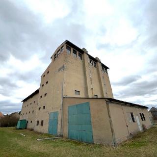 Prodej skladu 2 000 m² Křešice, 