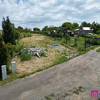 Prodej zahrady 935 m&sup2; Mikulov