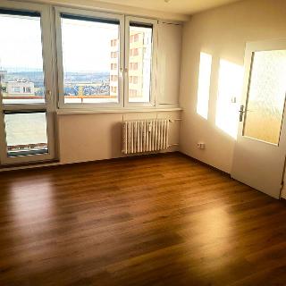 Prodej bytu 3+1 77 m² Praha, Livornská