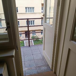 Pronájem bytu 2+kk 62 m² Praha, Bulharská