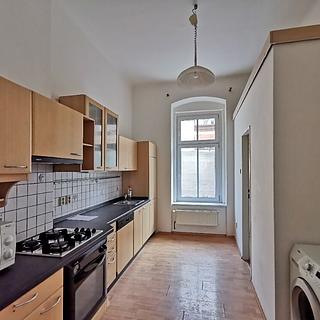 Pronájem bytu 3+1 84 m&sup2; Karlovy Vary