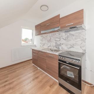 Pronájem bytu 1+1 33 m² Doksy, Sokolská