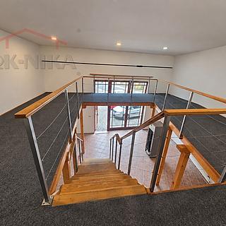 Pronájem obchodu 100 m&sup2; Semily