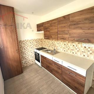 Pronájem bytu 1+1 32 m² Semily, Textilní