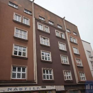 Prodej bytu 3+1 90 m² Český Těšín, Čapkova