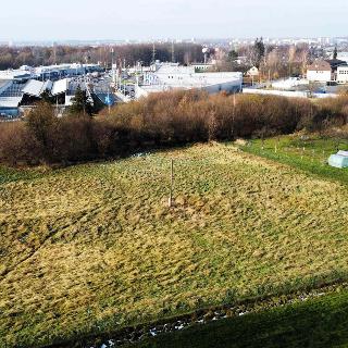 Prodej komerčního pozemku 4 021 m² Havířov, Před Tratí