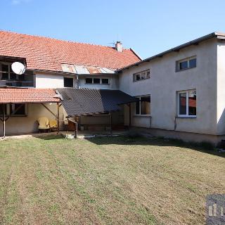 Prodej rodinného domu 130 m² Dobrčice