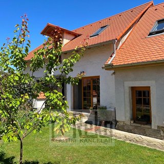 Prodej rodinného domu 226 m² Vraný, 