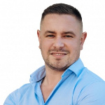  Erik Bartoš
