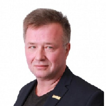  Roman Slováček