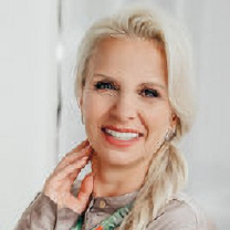  Táňa Rakovcová