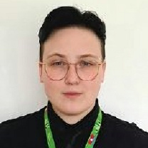  Nika Heichelová