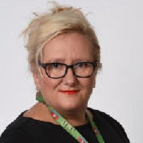  Petra Nová