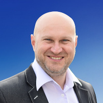  Petr Návrat