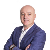  Lubor Benda