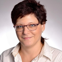  Monika Cabáková