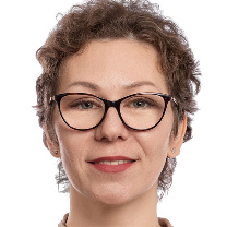  Alena Postalava