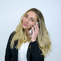  Andrea Haklová
