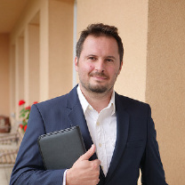  Robert  Kára