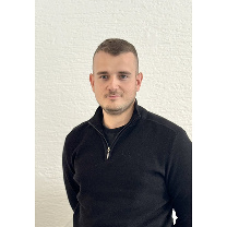  Marek Helt