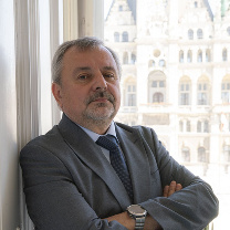  Robert Škvor