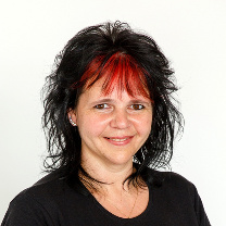  Eva Maternová