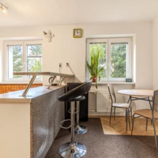 Prodej bytu 3+kk 63 m² Králův Dvůr, Pod Hájem
