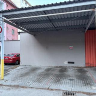 Pronájem parkovacího místa 17 m² České Budějovice 3, Klavíkova